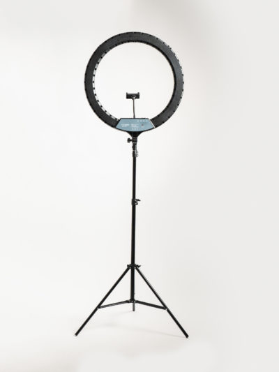 Barbering Store - Ring light